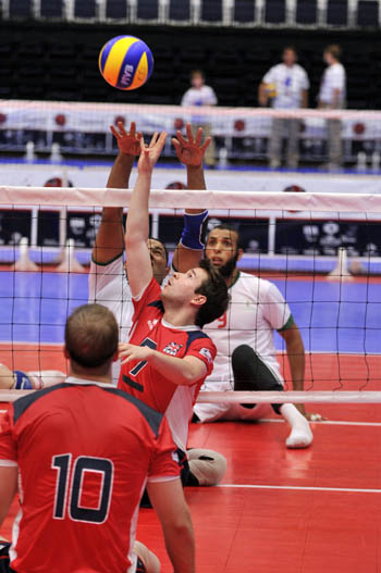 volleyball_main sitting volleyball